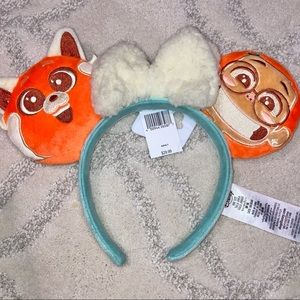 Turning Red Minnie Ears! NWT!